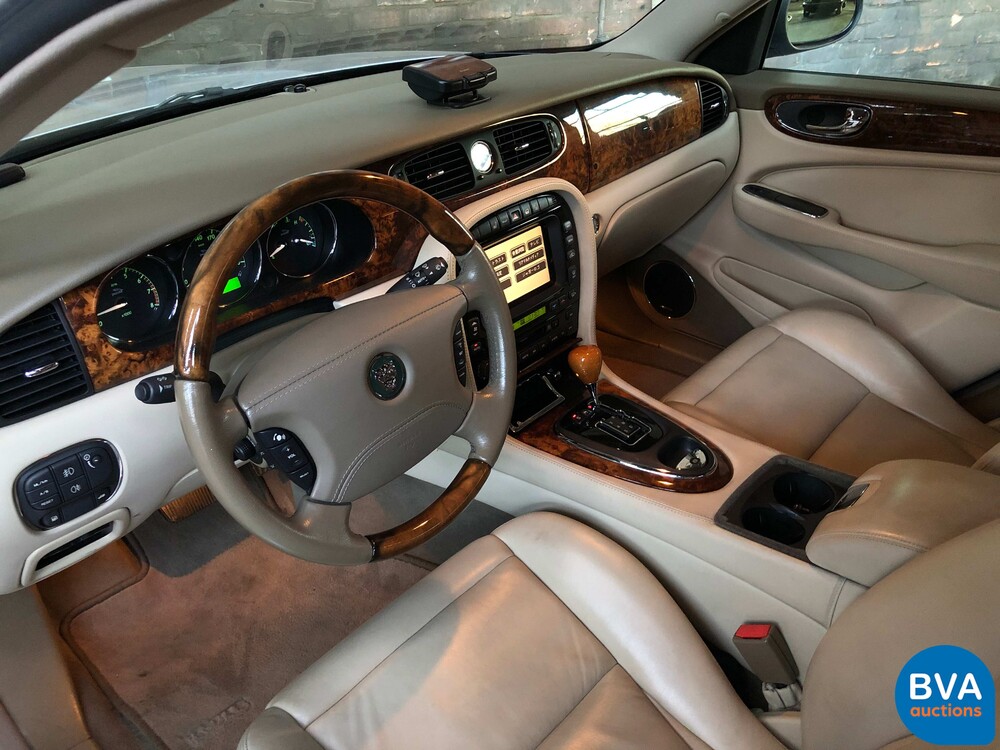 Jaguar XJ8 4.2 V8 300 PS 2003 -Youngtimer-.