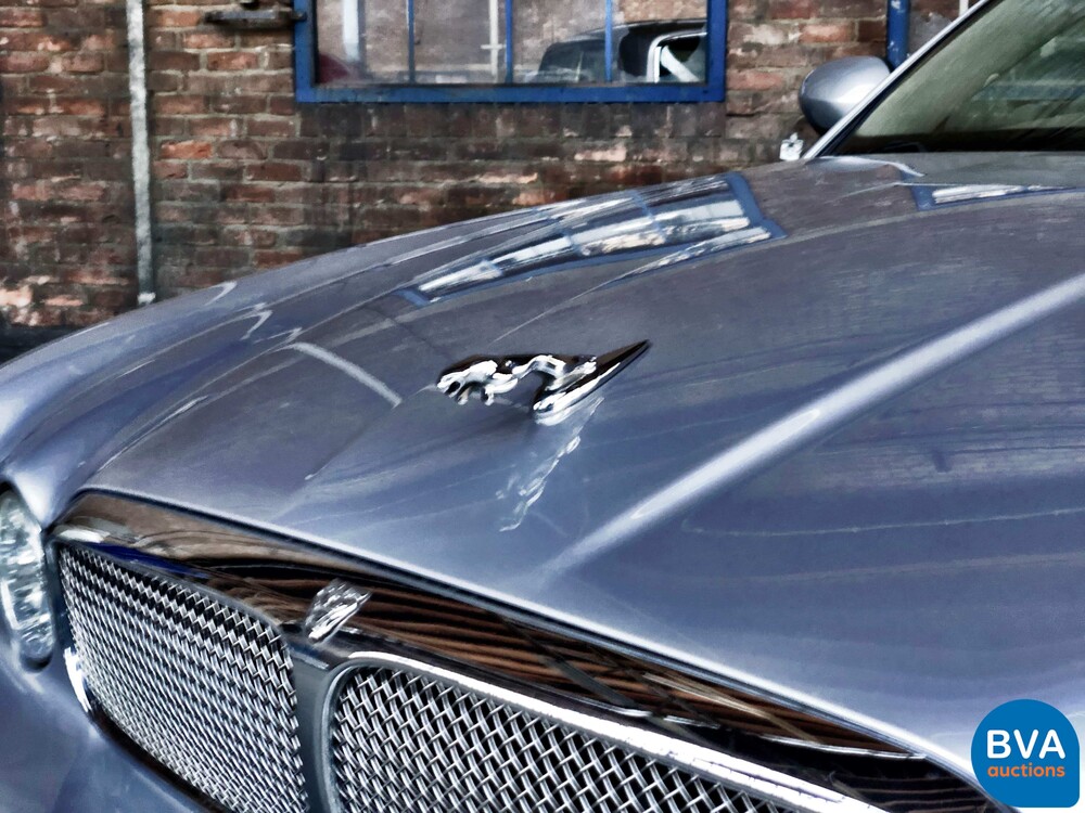 Jaguar XJ8 4.2 V8 300 PS 2003 -Youngtimer-.