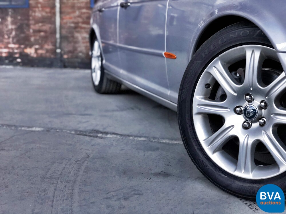Jaguar XJ8 4.2 V8 300 PS 2003 -Youngtimer-.