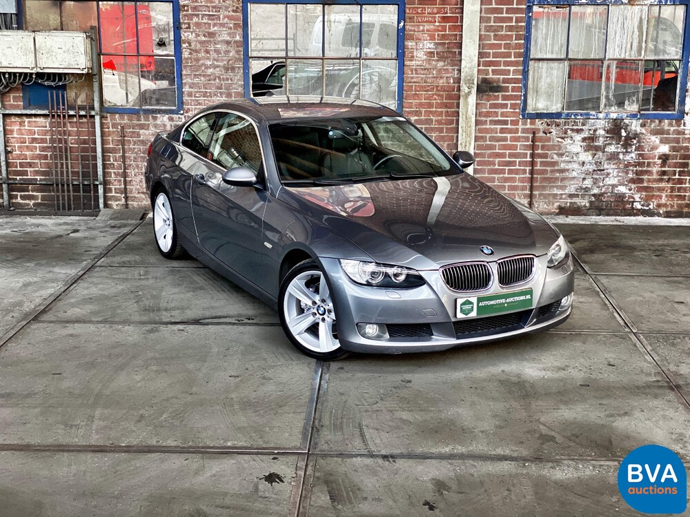BMW 330i Coupé 272 PS 3er 2007, J-263-HX.