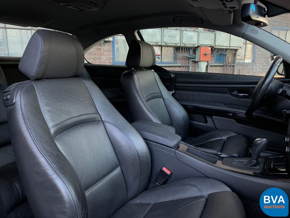 BMW 330i Coupé 272 PS 3er 2007, J-263-HX.