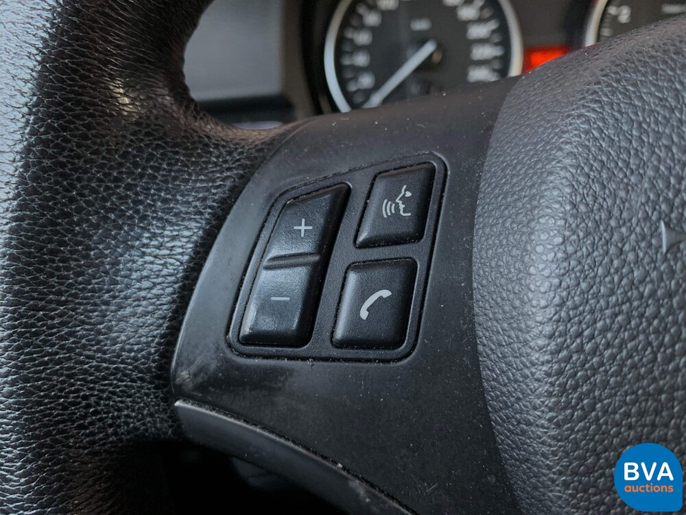 BMW 330i Coupé 272 PS 3er 2007, J-263-HX.