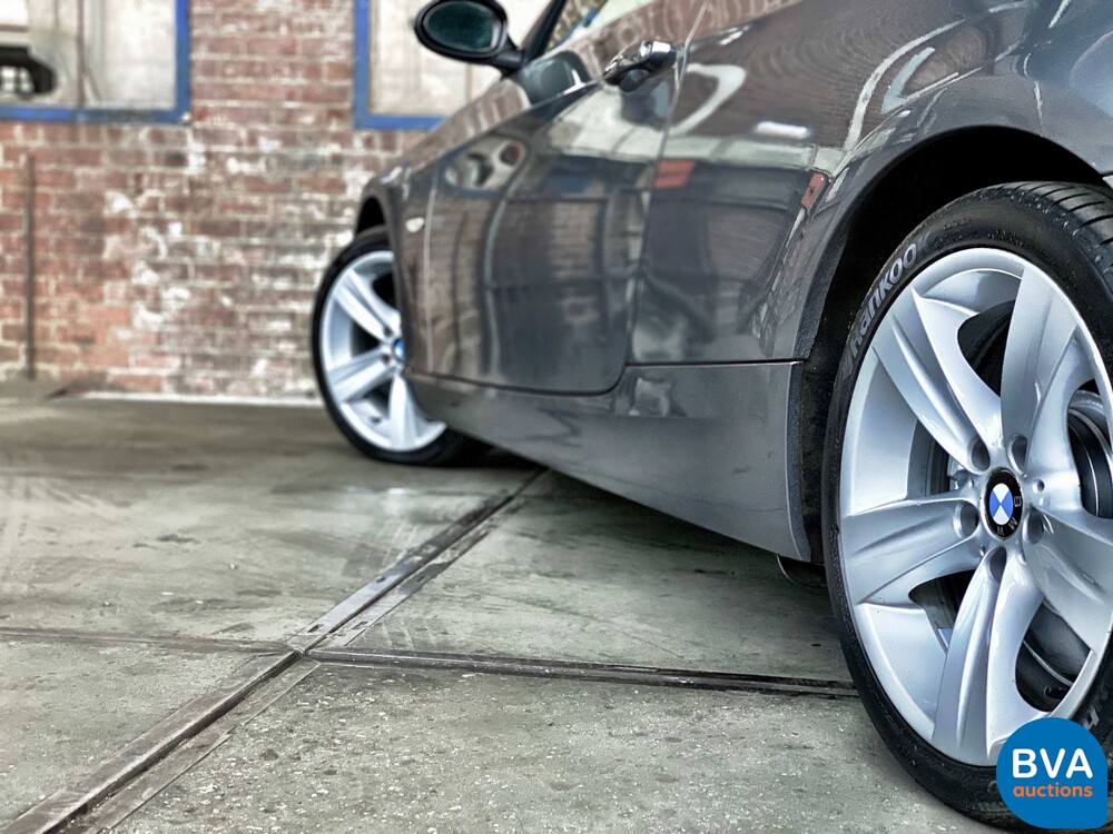 BMW 330i Coupé 272 PS 3er 2007, J-263-HX.