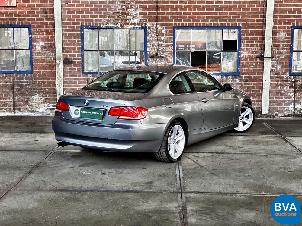 BMW 330i Coupé 272 PS 3er 2007, J-263-HX.