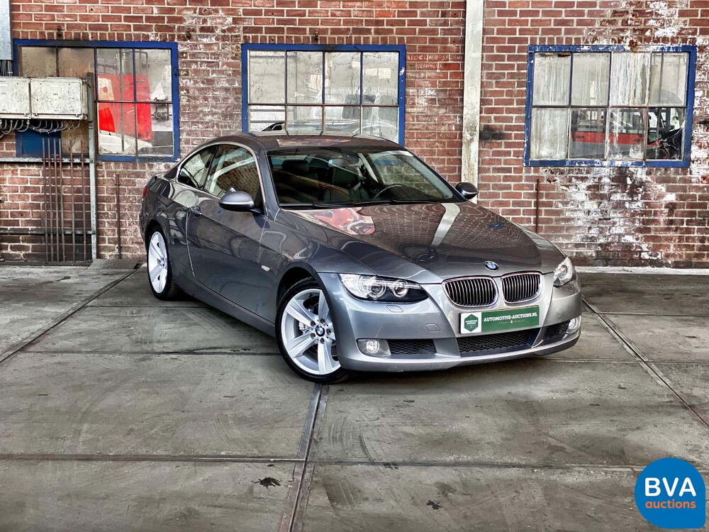 BMW 330i Coupé 272 PS 3er 2007, J-263-HX.
