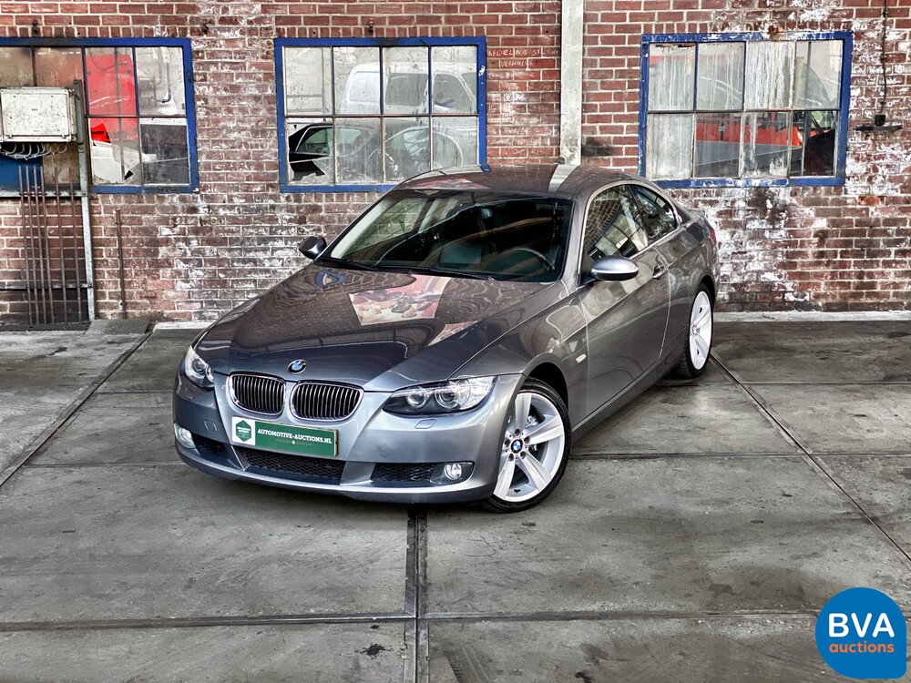 BMW 330i Coupé 272 PS 3er 2007, J-263-HX.
