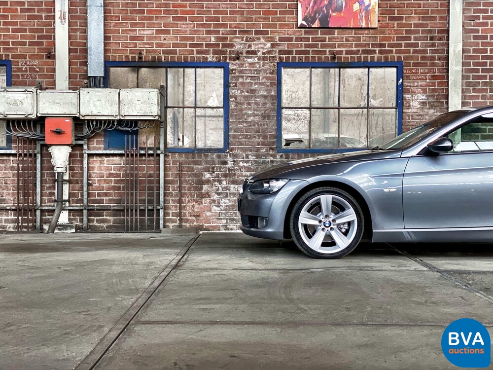 BMW 330i Coupé 272 PS 3er 2007, J-263-HX.