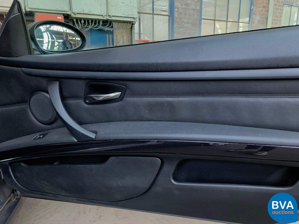 BMW 330i Coupé 272 PS 3er 2007, J-263-HX.