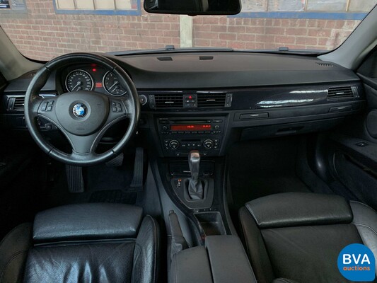 BMW 330i Coupe 272hp 3-Series 2007, J-263-HX.