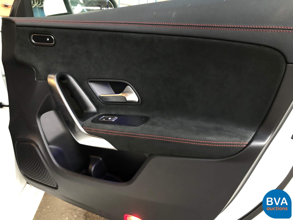 Mercedes-Benz CLA180 AMG-Styling 136 PS CLA-Klasse 2020 -GARANTIE-.