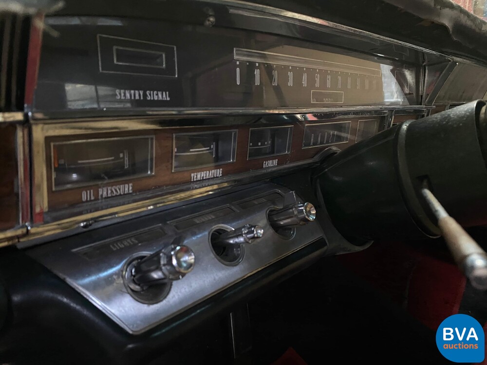 Imperial Crown Limousine V8 340 PS 1965, DH-04-30.