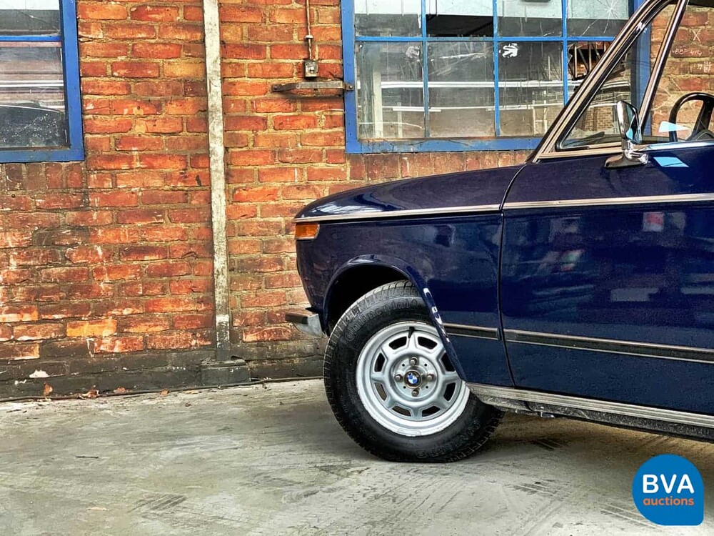 BMW 2002 - Original NL - 02 - Serie 1974, 91 - DN - 50.