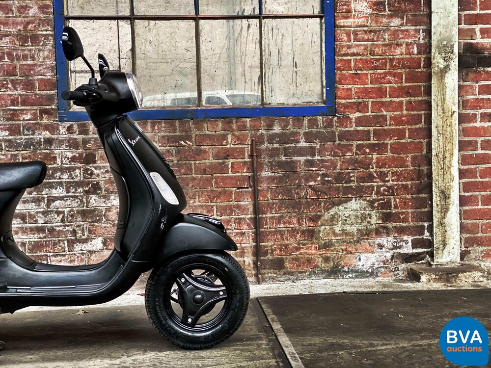 Vespa LX125 3KM 2020.