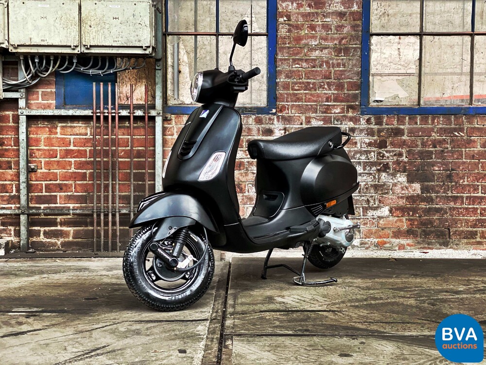 Vespa LX125 3KM 2020.