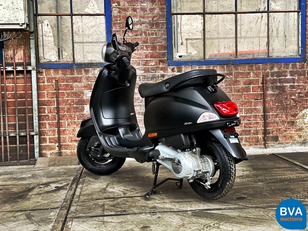 Vespa LX125 3KM 2020.