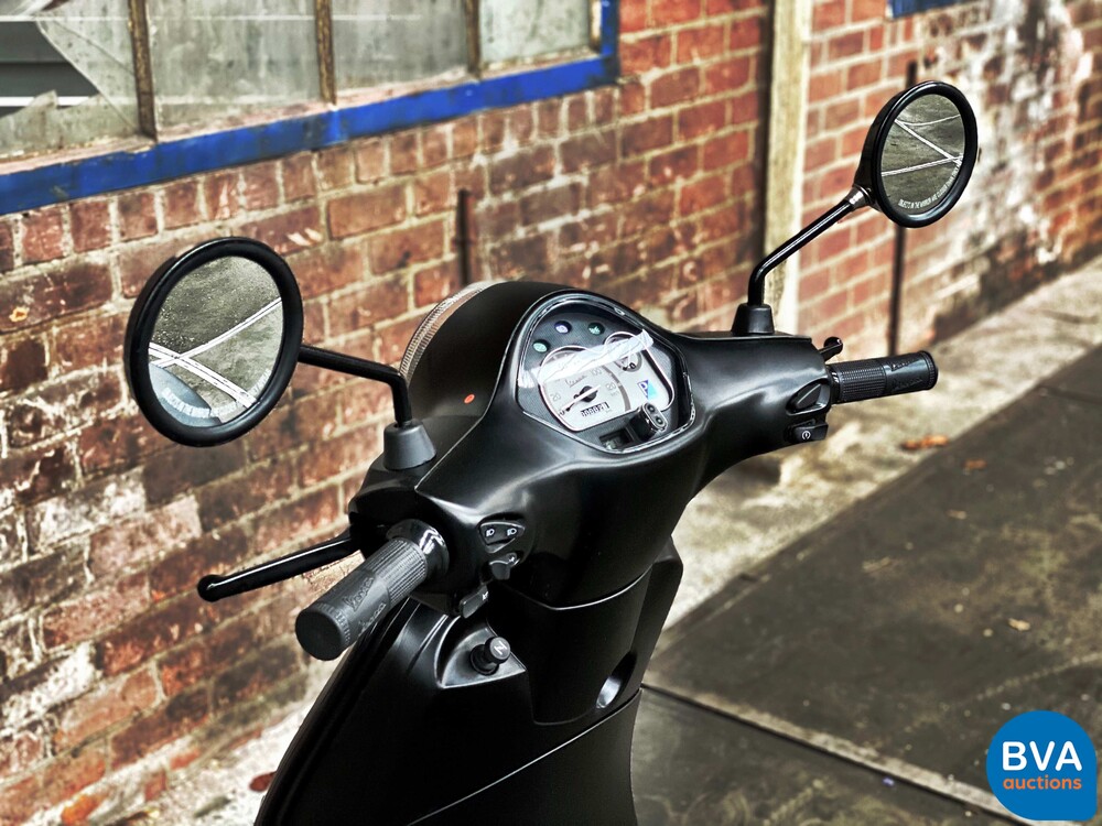 Vespa LX125 3KM 2020.