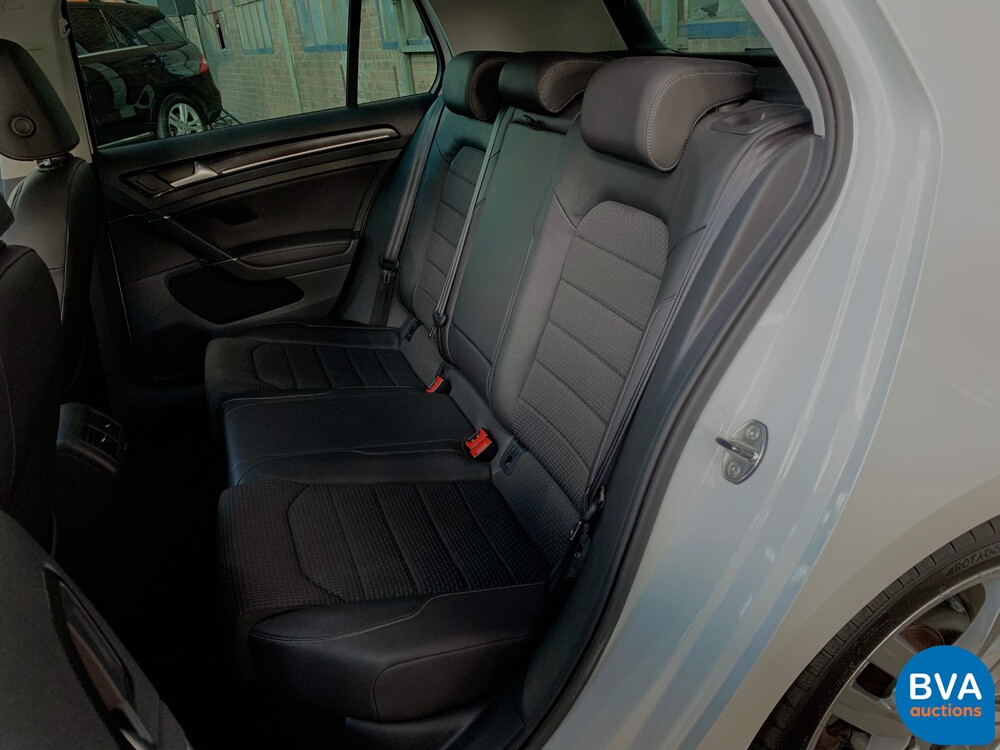 Volkswagen GOLF 7 1.4 TSI DSG7 Highline BMT-Original NL-, 93-ZRD-8.