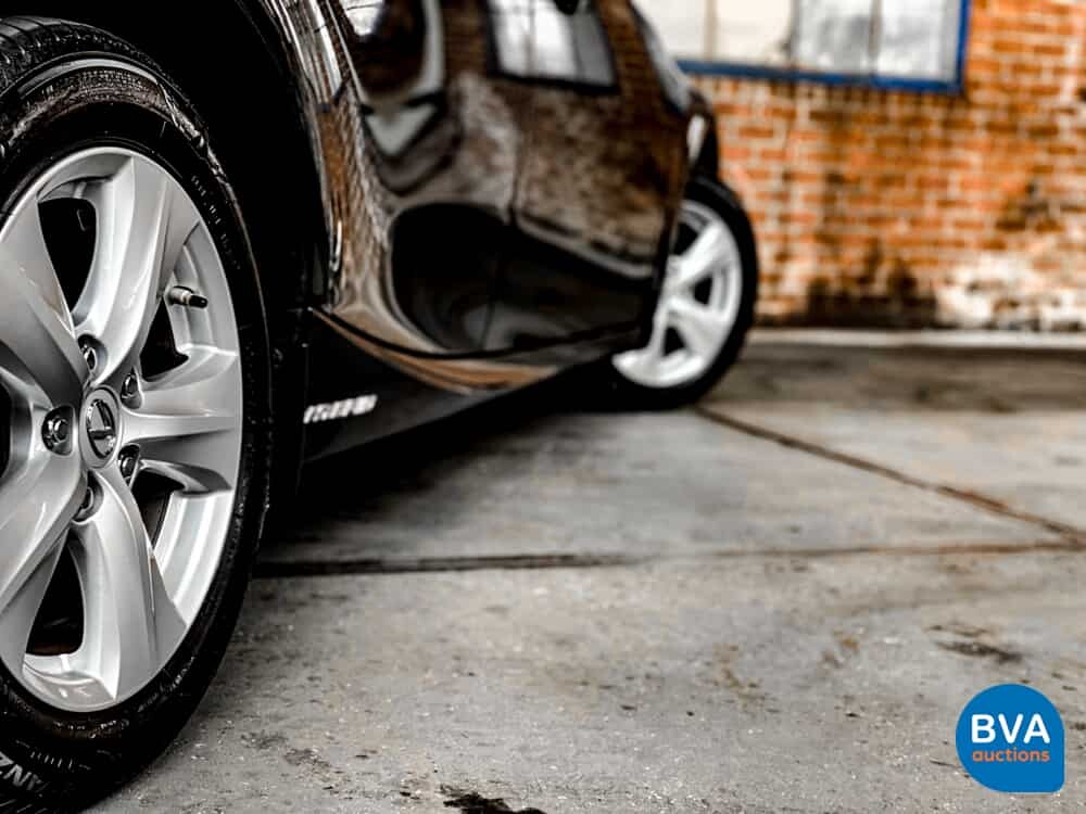 Lexus IS 300h Hybrid Automatic 2016 181 PS - Original NL -, JH-830-Z.