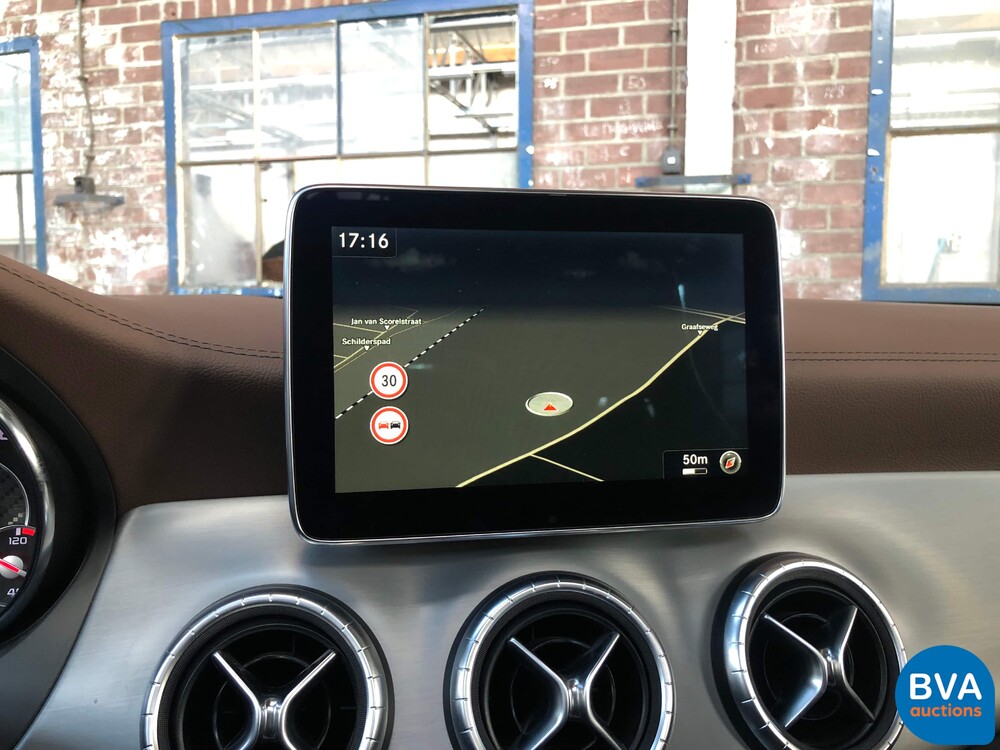 Mercedes-Benz CLA45 AMG Schießbremse 4Matic 380 PS 2015.