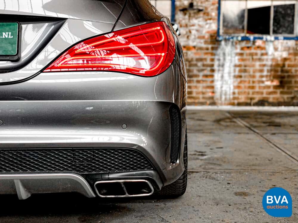 Mercedes-Benz CLA45 AMG Schießbremse 4Matic 380 PS 2015.