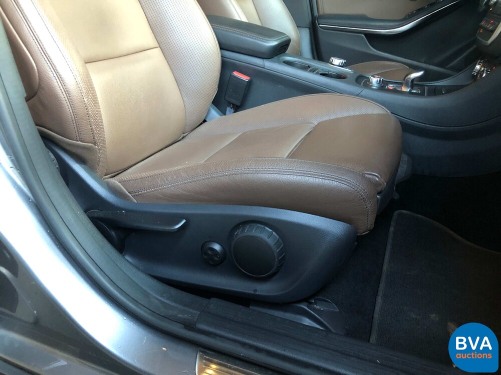 Mercedes-Benz CLA45 AMG Schießbremse 4Matic 380 PS 2015.