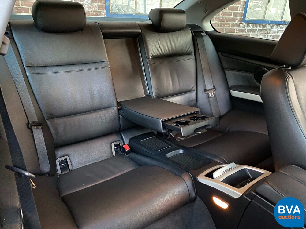 BMW 335i Coupé Executive 451 PS 3er, XX-928-S.