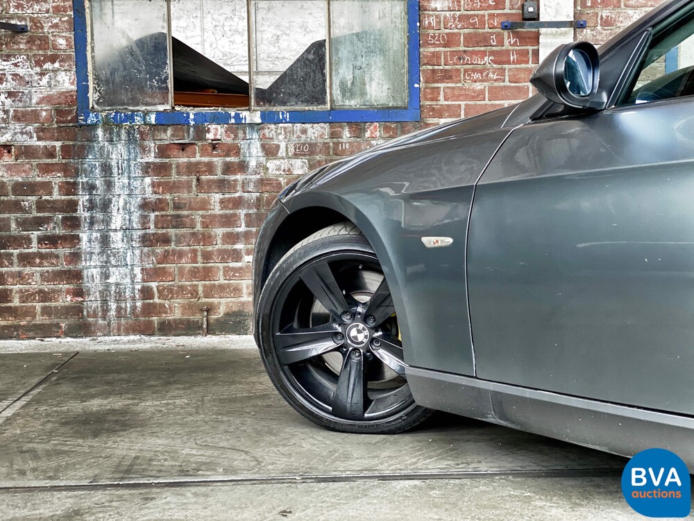 BMW 335i Coupé Executive 451 PS 3er, XX-928-S.