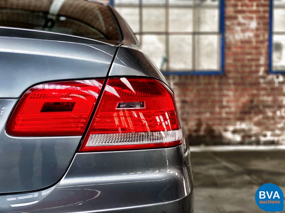 BMW 335i Coupé Executive 451 PS 3er, XX-928-S.