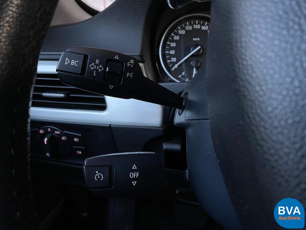 BMW 335i Coupé Executive 451 PS 3er, XX-928-S.