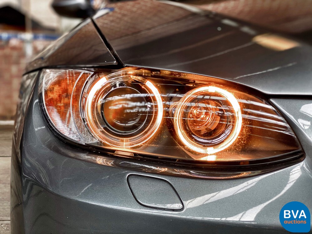 BMW 335i Coupé Executive 451 PS 3er, XX-928-S.