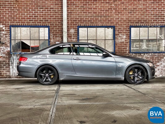 BMW 335i Coupé Executive 451hp 3-Series, XX-928-S.