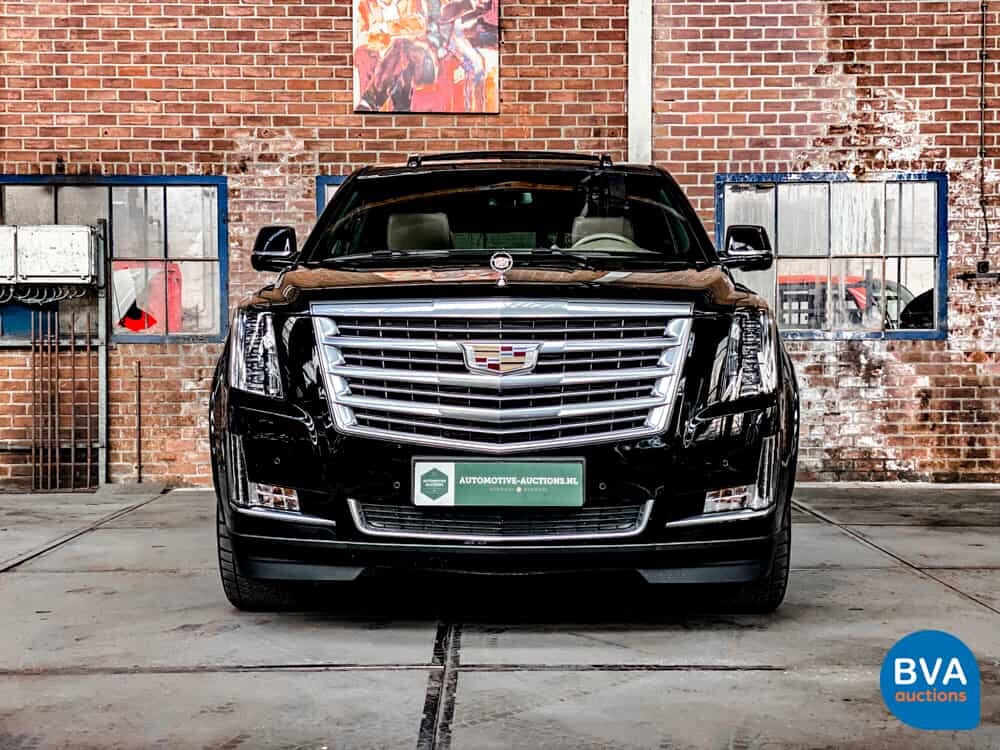 Cadillac Escalade 6.2 V8 Platinum 2018 426HP 8-PERSONS, niederländische Registrierung.