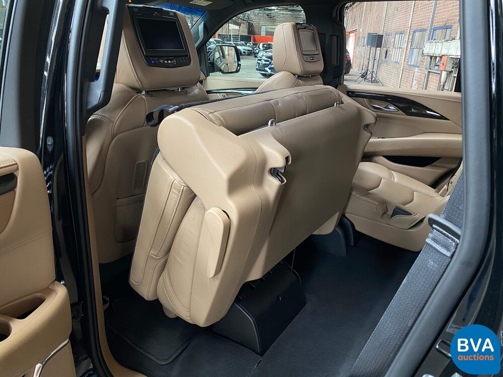 Cadillac Escalade 6.2 V8 Platinum 2018 426HP 8-PERSONS, niederländische Registrierung.