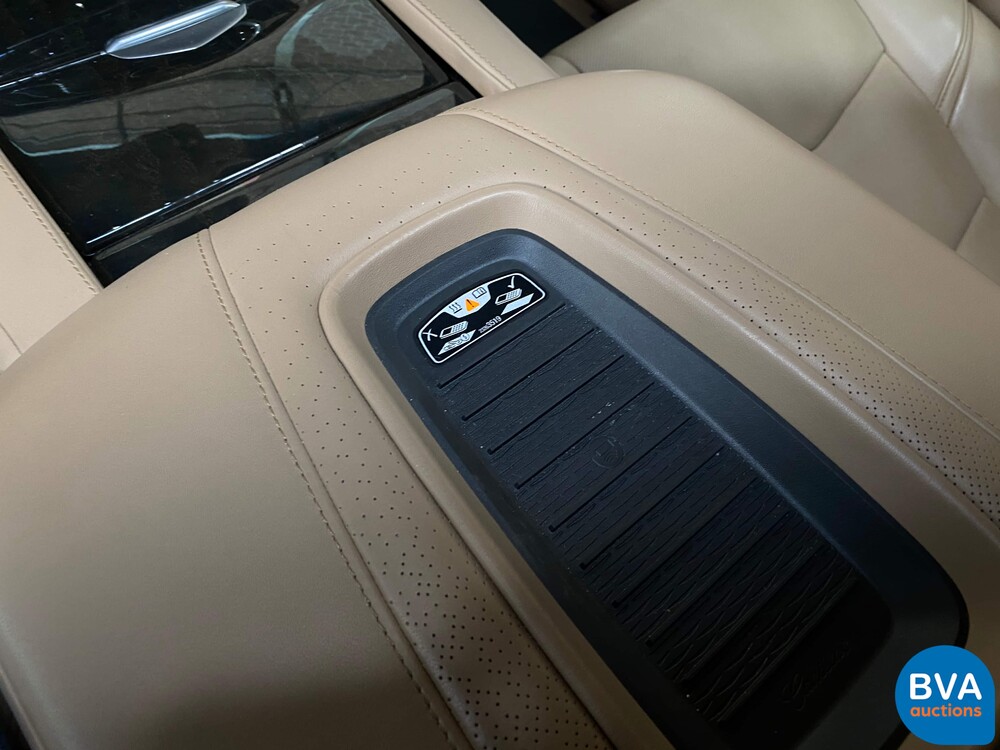 Cadillac Escalade 6.2 V8 Platinum 2018 426HP 8-PERSONS, niederländische Registrierung.