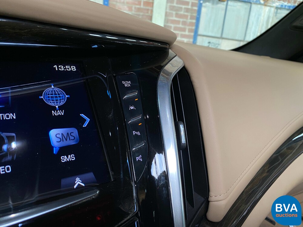 Cadillac Escalade 6.2 V8 Platinum 2018 426HP 8-PERSONS, niederländische Registrierung.