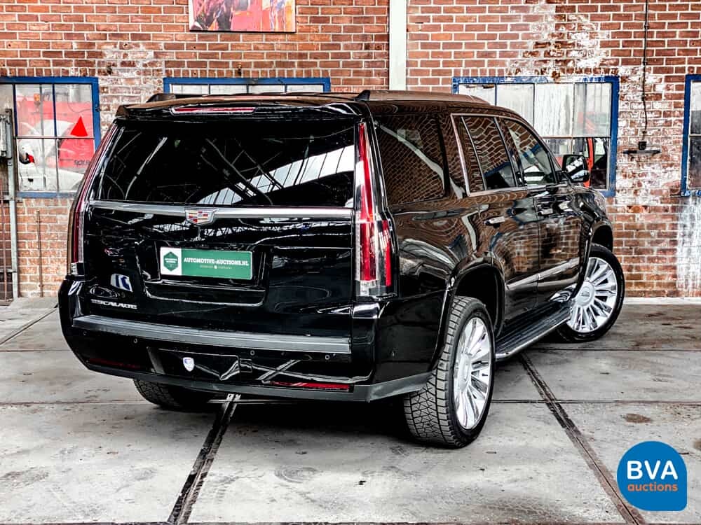 Cadillac Escalade 6.2 V8 Platinum 2018 426HP 8-PERSONS, niederländische Registrierung.