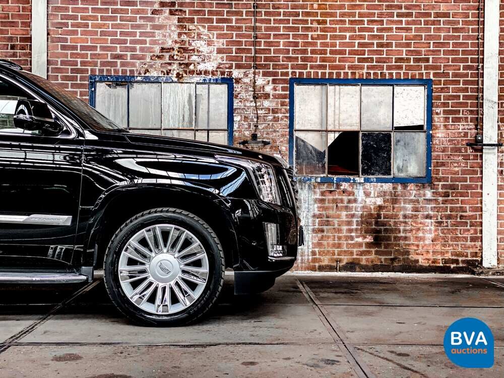 Cadillac Escalade 6.2 V8 Platinum 2018 426HP 8-PERSONS, niederländische Registrierung.