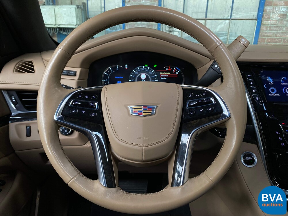 Cadillac Escalade 6.2 V8 Platinum 2018 426HP 8-PERSONS, niederländische Registrierung.