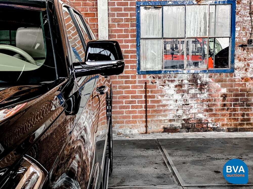 Cadillac Escalade 6.2 V8 Platinum 2018 426HP 8-PERSONS, niederländische Registrierung.
