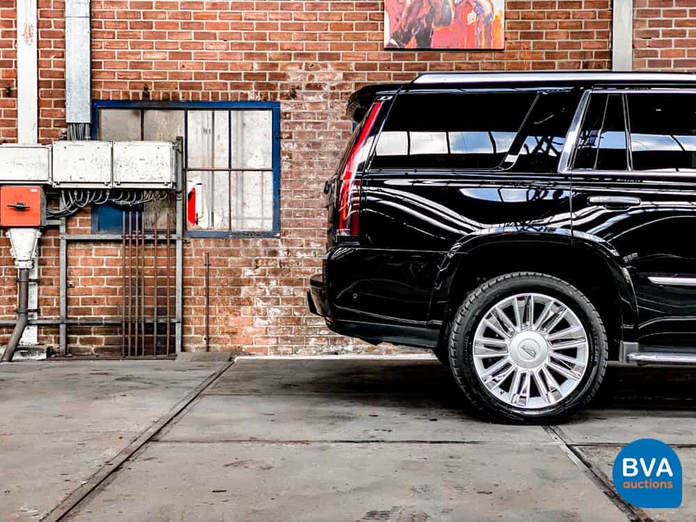Cadillac Escalade 6.2 V8 Platinum 2018 426HP 8-PERSONS, niederländische Registrierung.