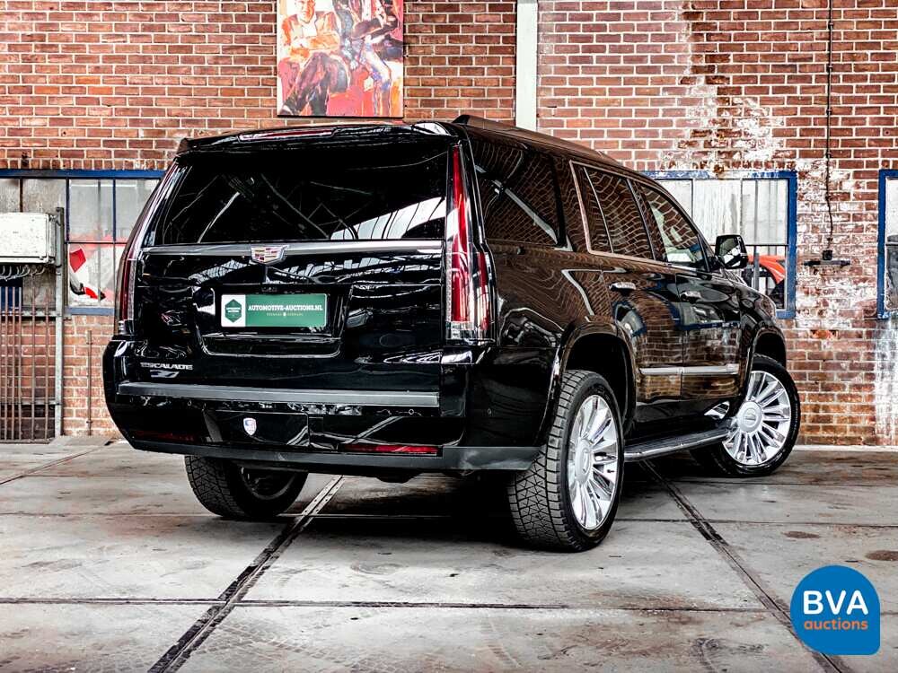 Cadillac Escalade 6.2 V8 Platinum 2018 426HP 8-PERSONS, niederländische Registrierung.