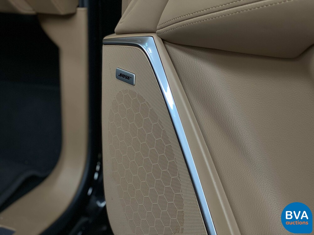 Cadillac Escalade 6.2 V8 Platinum 2018 426HP 8-PERSONS, niederländische Registrierung.