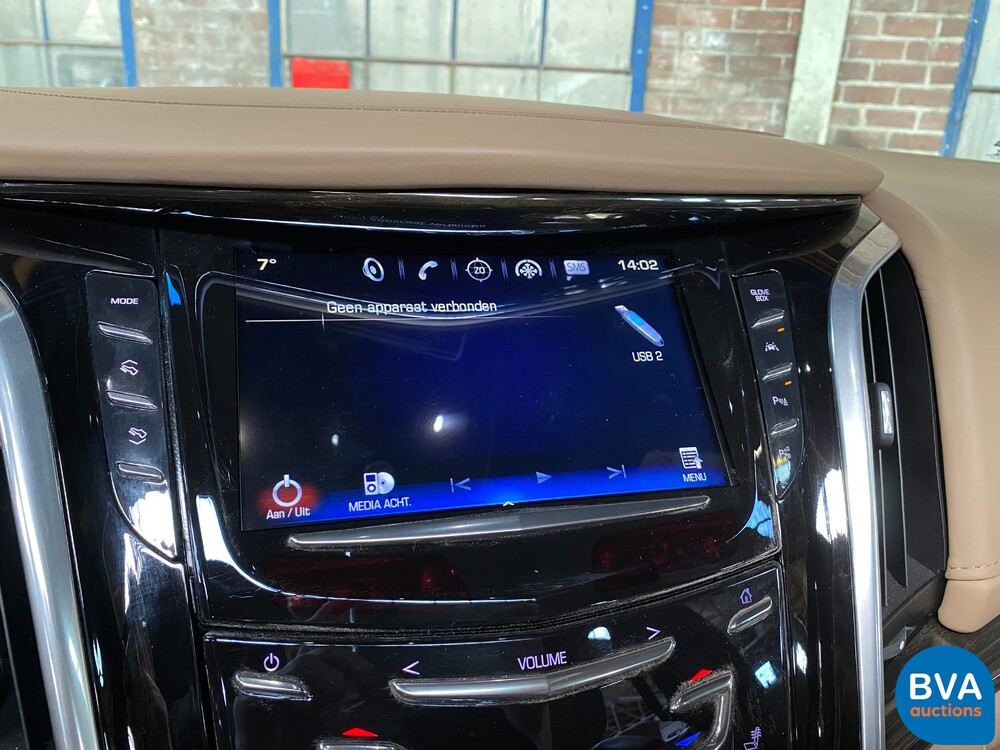 Cadillac Escalade 6.2 V8 Platinum 2018 426HP 8-PERSONS, niederländische Registrierung.