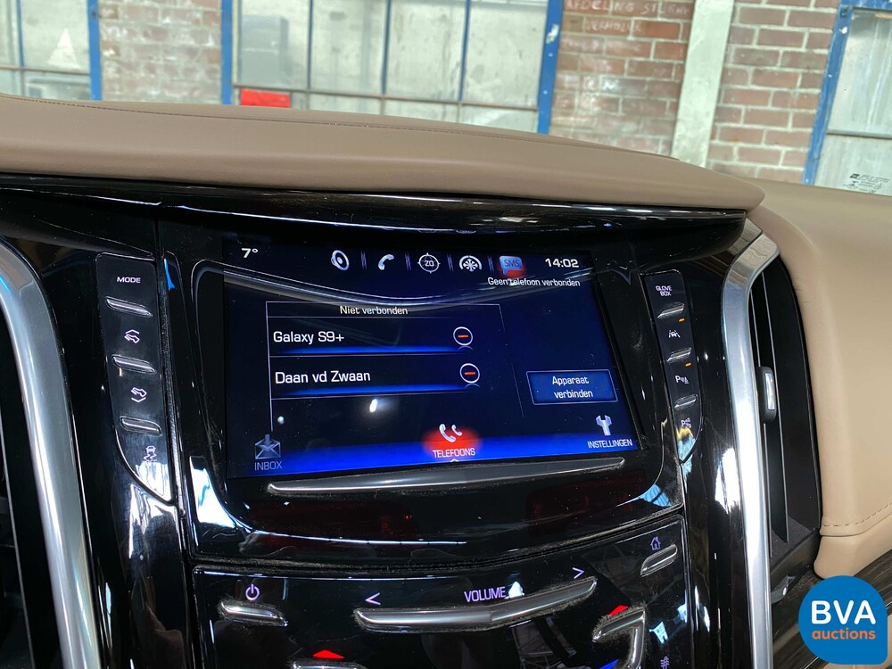 Cadillac Escalade 6.2 V8 Platinum 2018 426HP 8-PERSONS, niederländische Registrierung.