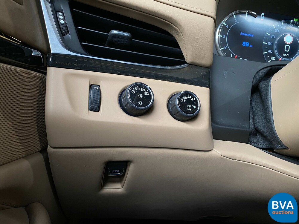 Cadillac Escalade 6.2 V8 Platinum 2018 426HP 8-PERSONS, niederländische Registrierung.