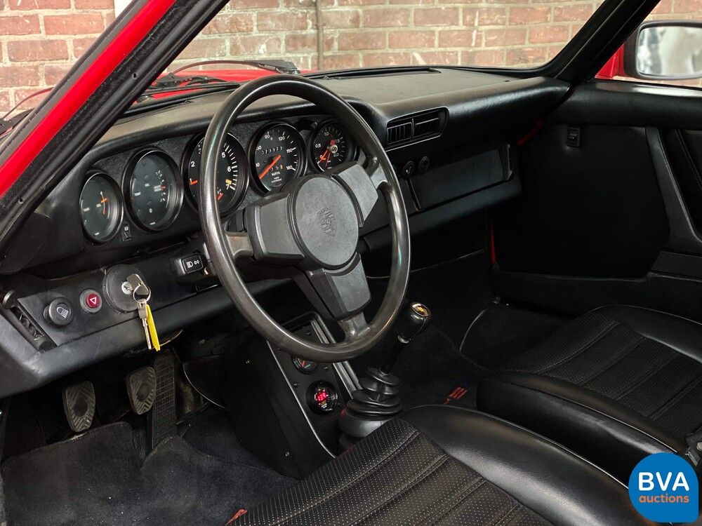 Porsche 911 3.3 Turbo Coupé 930 301 PS, G-065-BZ.