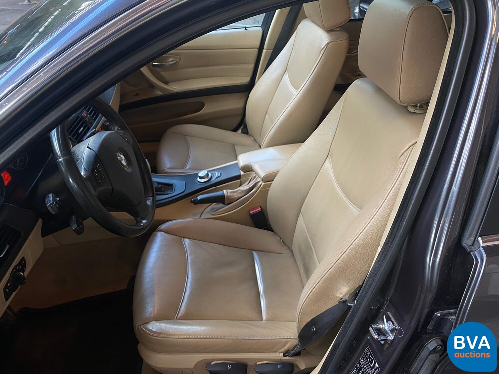 BMW 325i M-Sport Limousine 3er 218 PS 2005, 53-TSF-1.