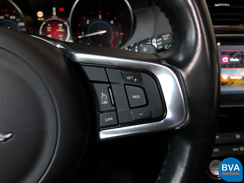 Jaguar F-Pace 20d AWD R-Sport 180 PS 2017 -Org. NL-, ND-383-G.