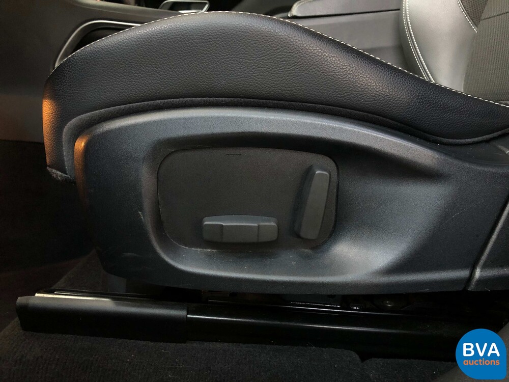 Jaguar F-Pace 20d AWD R-Sport 180 PS 2017 -Org. NL-, ND-383-G.