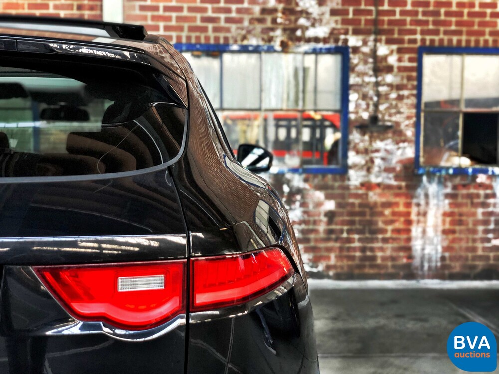 Jaguar F-Pace 20d AWD R-Sport 180 PS 2017 -Org. NL-, ND-383-G.